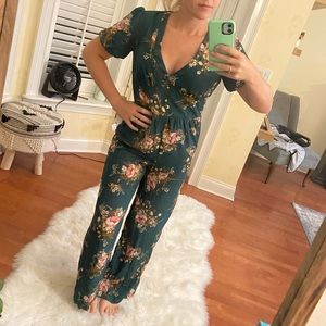 Green floral jumpsuit - xs